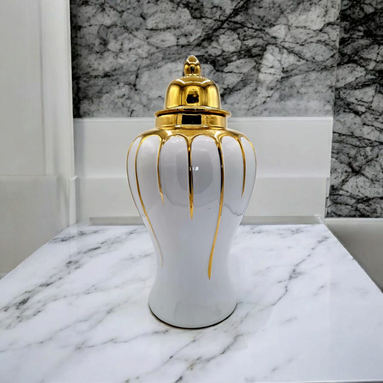 White-Trinity-Luxe-Urn-Large